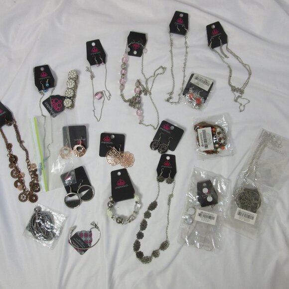 Paparazzi Jewelry Lot of 19 Pieces. New With Tags Necklaces Earrings Bracelets - Picture 1 of 7